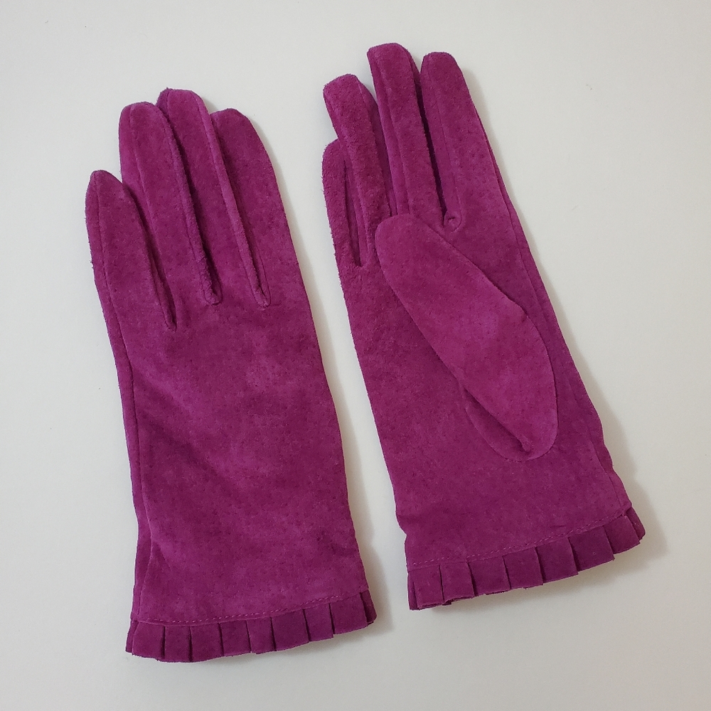 Dents ladies suede glove - gorgeous magenta purple colour 💜